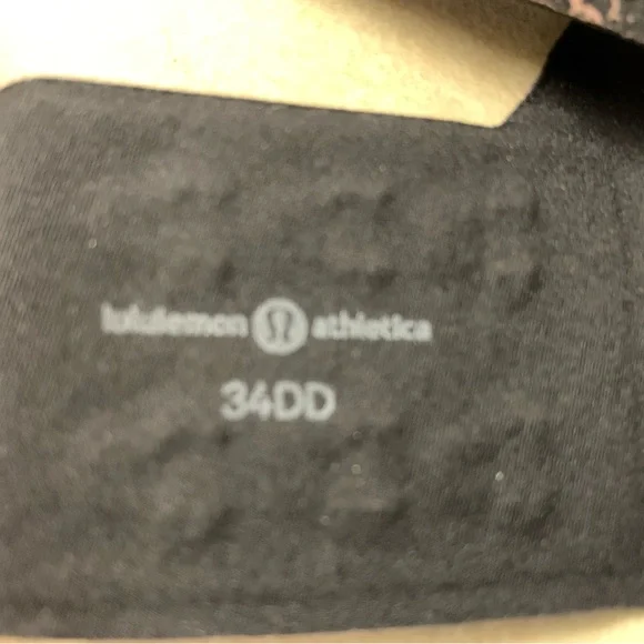 🍋Lululemon Like Nothing Bra - Picture 3 of 5